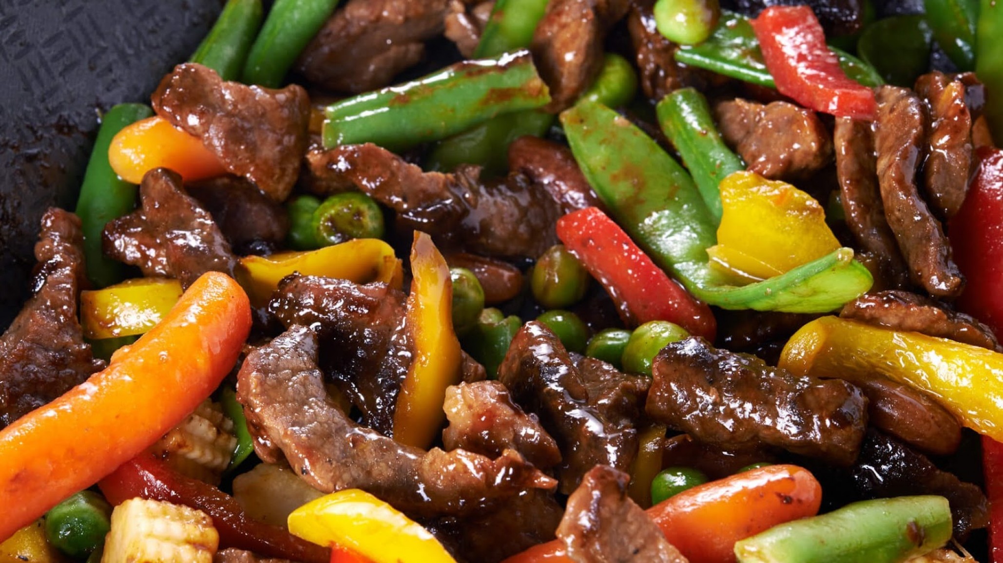 Salteado de carne estilo oriental