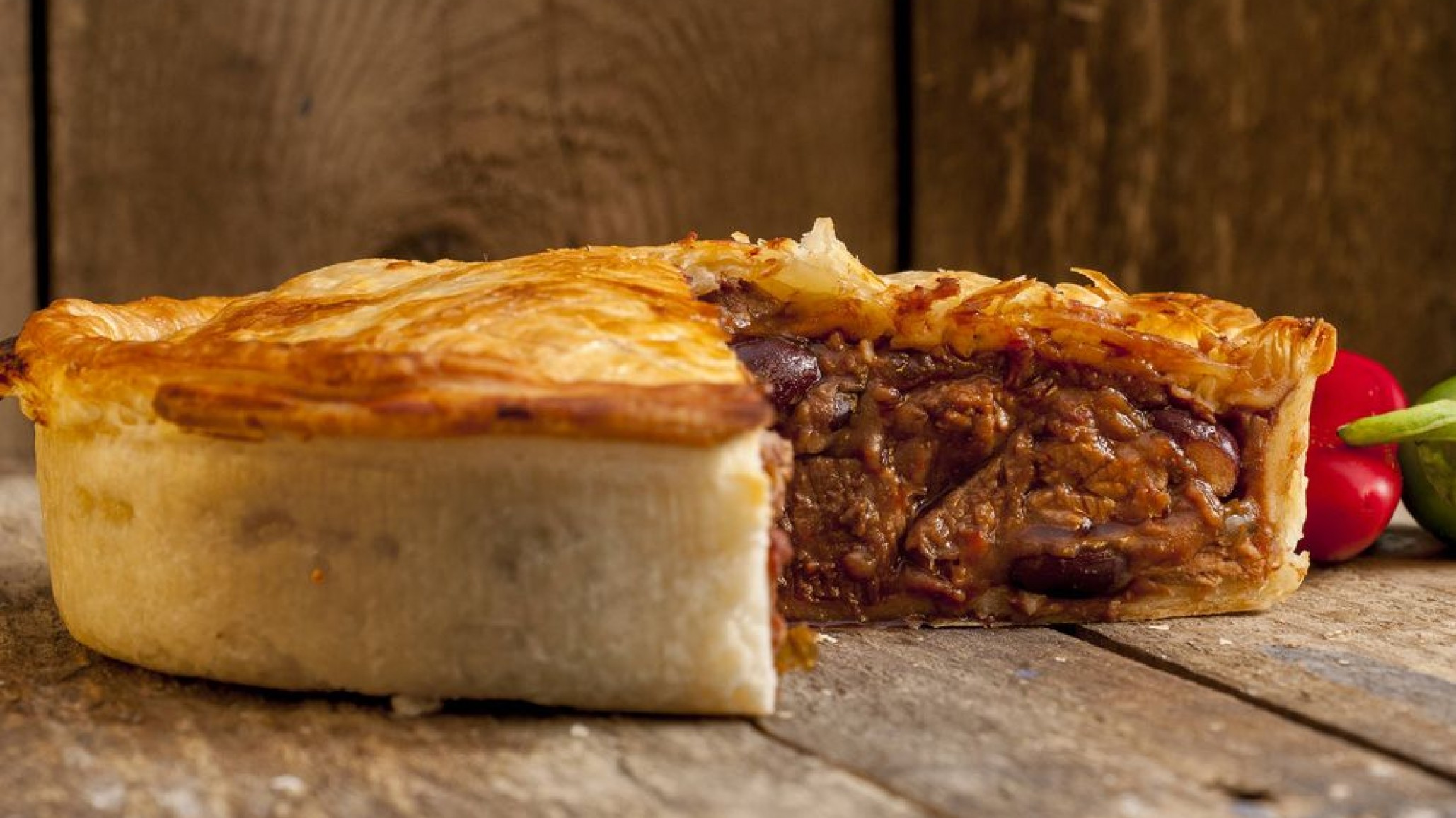 ¡Súper tarta con recortes de carne!