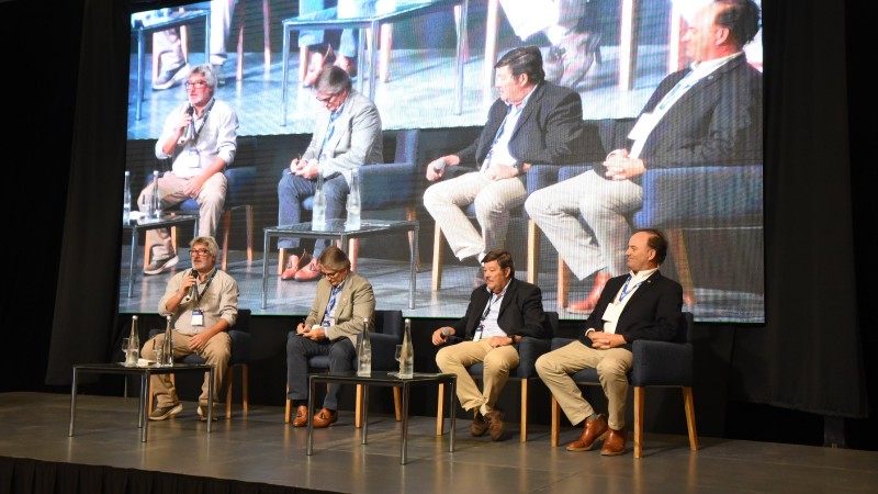 Aftosa: sí o no a la vacunación en la región ?